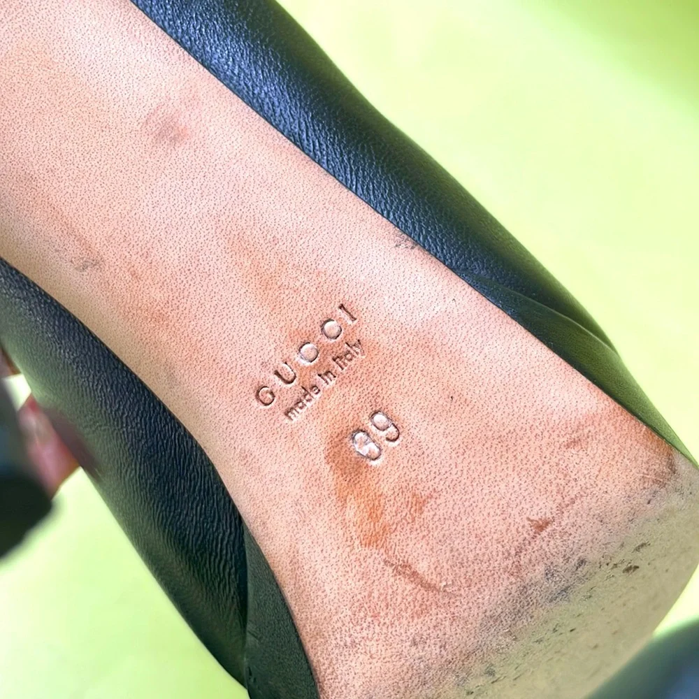 Vintage black Gucci all leather heels with dust bag and extra heel tops - Picture 15 of 16